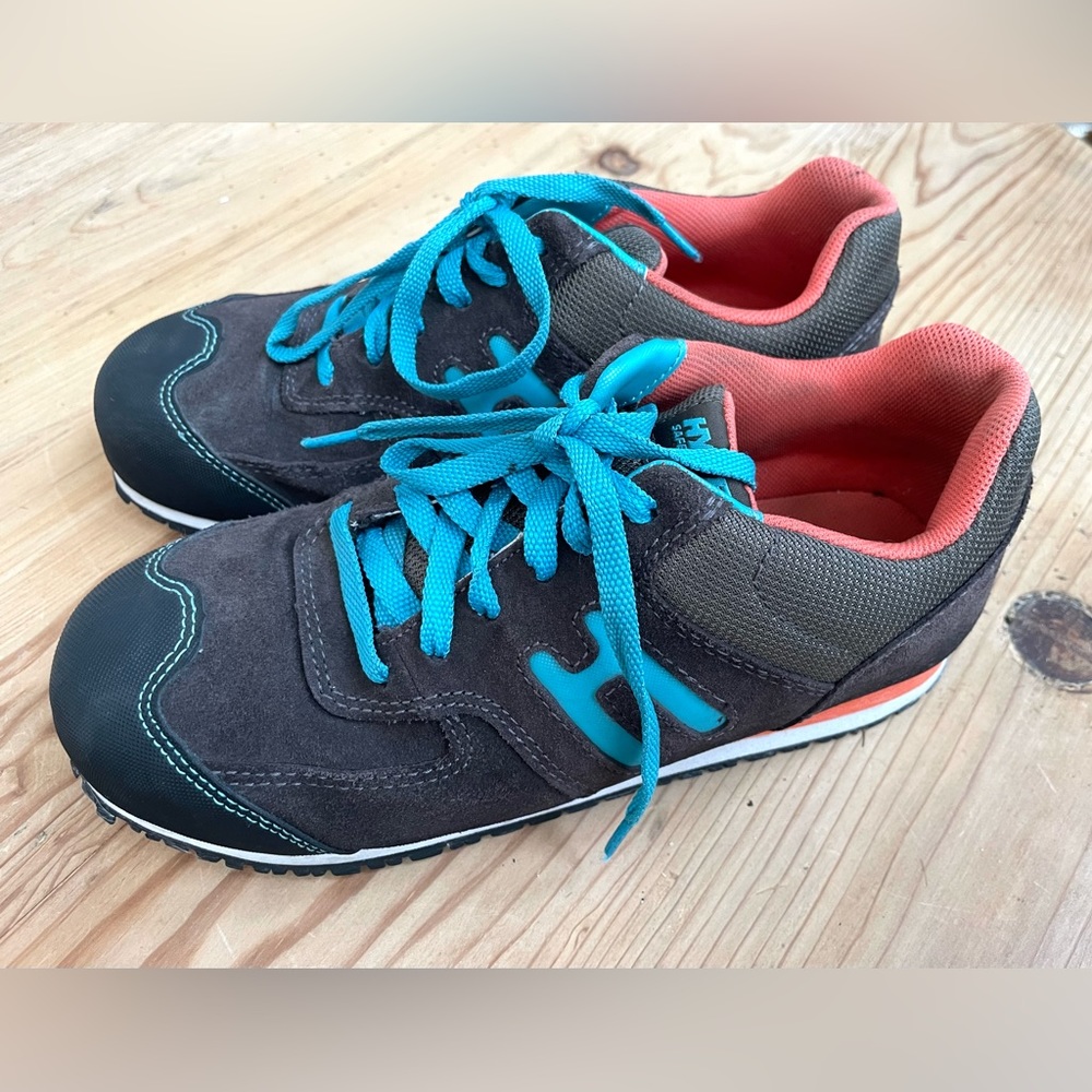 Hytest Women’s Safety Footwear 1 Athletic Steel Toe EH Gray Size: 8